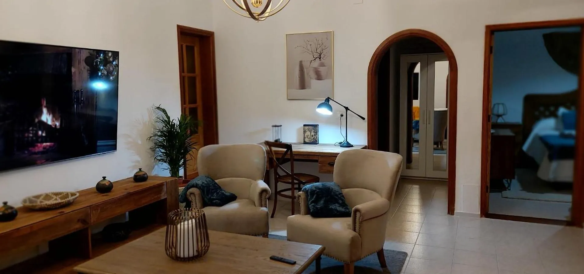 Casa Isabel 1 ile iletişim